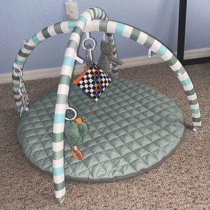 Baby gym